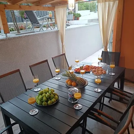 Radalj Apartment *