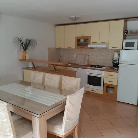 Radalj Apartment Kaštela