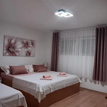 Radalj Apartment *