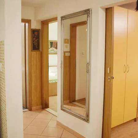 Apartment Radalj