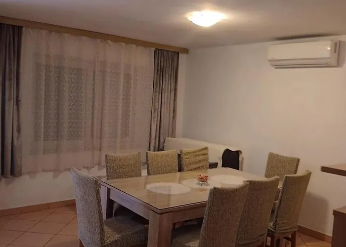 Radalj * Kaštela